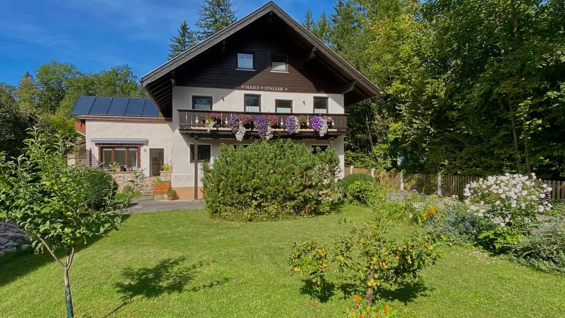 Gaestehaus Staller Inkl. Chiemgaukarte contacts
